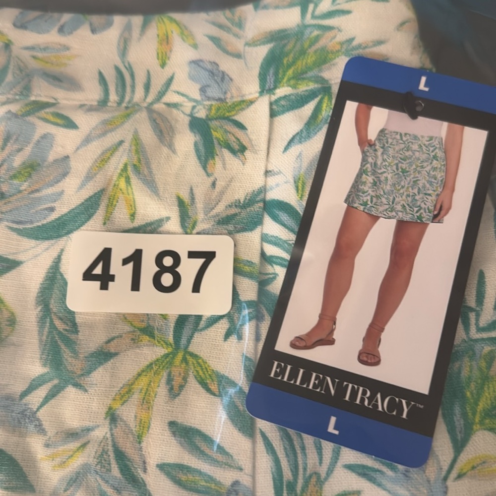 NWT linen blend skort - Picture 12 of 12